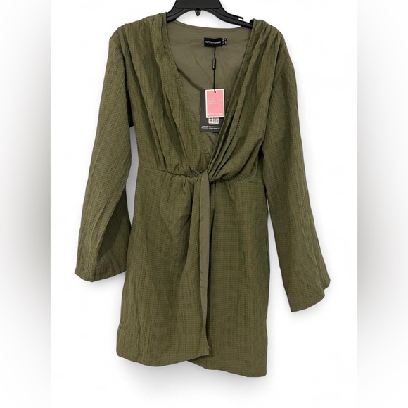 PrettyLittleThing Dresses & Skirts - PrettyLittleThing Khaki Long Sleeve Dress